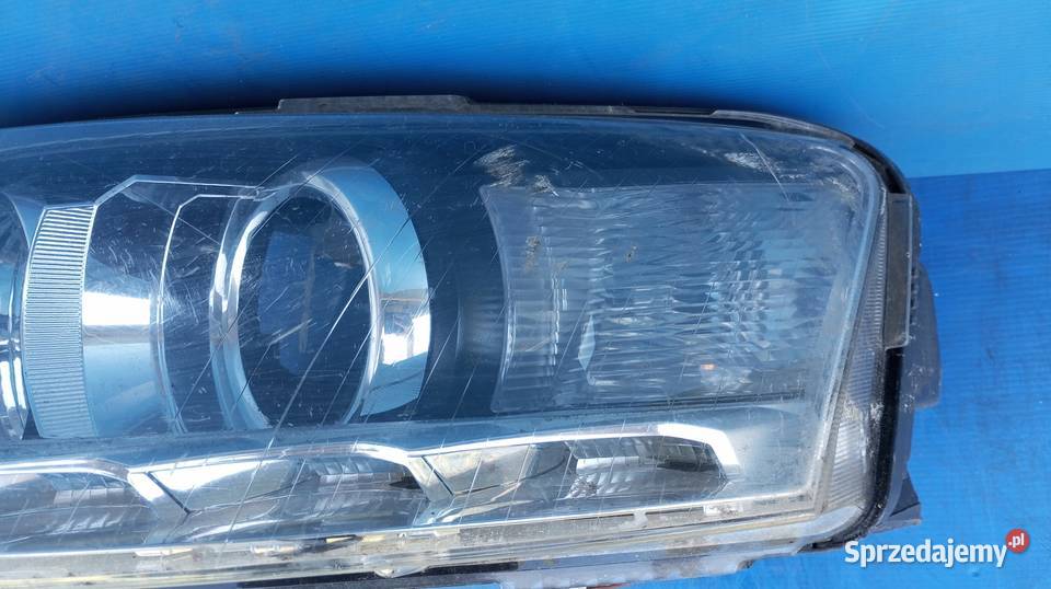 LAMPA REFLEKTOR LEWY PRZÓD EU 4F0941029CP XENON Nowy Tomyśl