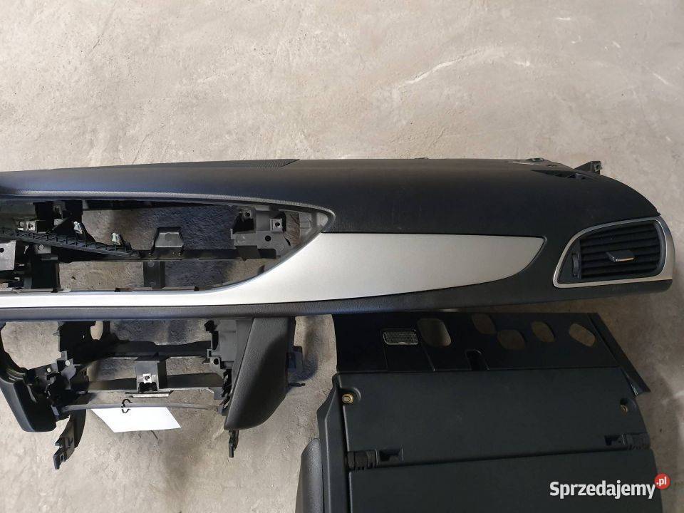 DESKA KOKPIT AUDI A6 C7 NIE NAPRAWIANA Lipno sprzedam