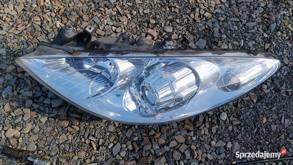 Lampa lewa przednia Peugeot 307 lift Radłów