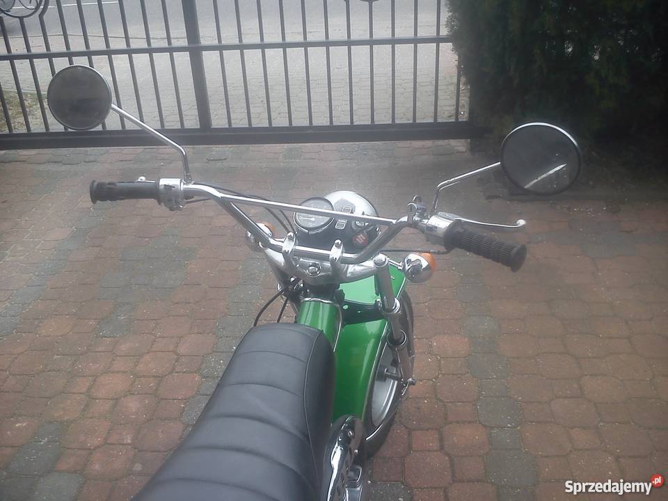 jedyny w swoim rodzaju motor SUZUKI RV90 Suzuki Rumia