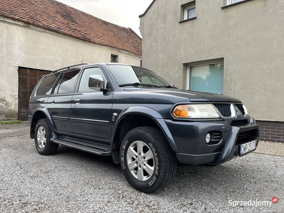 Pajero sport 30 V6 benzyna ABS Siechnice