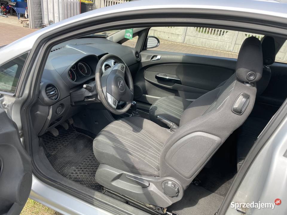 Opel Corsa D 2009r 13 śląskie Dąbrowa Zielona sprzedam