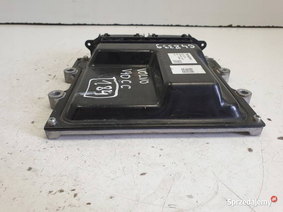 Volvo V40 II 20 D2 STEROWNIK SILNIKA komputer Rudka