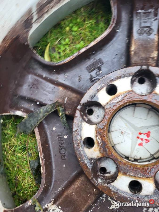 Felgi mercedes aluminiowe 15 4 z oponami Radom