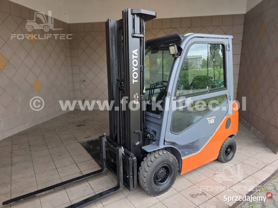 Wózek Widłowy TOYOTA 8FGF18 Kabina Triplex Toyota