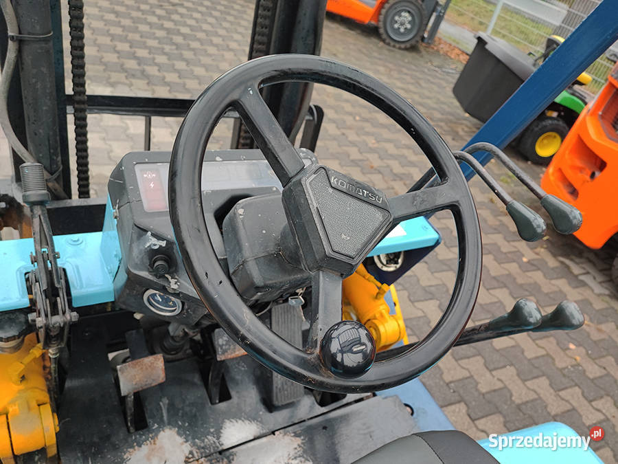 Wózek widłowy gazowy Komatsu FG2511 25 t LPG sprzedam