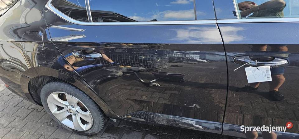 DRZWI PRAWE TYŁ SKODA SUPERB III LF9R ORYGINAŁ Lipno