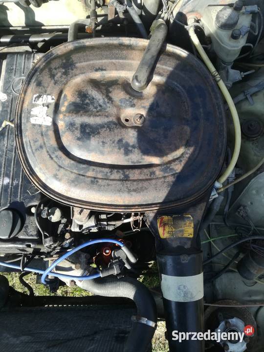 Obudowa filtr powietrza Mercedes w123 230e m102