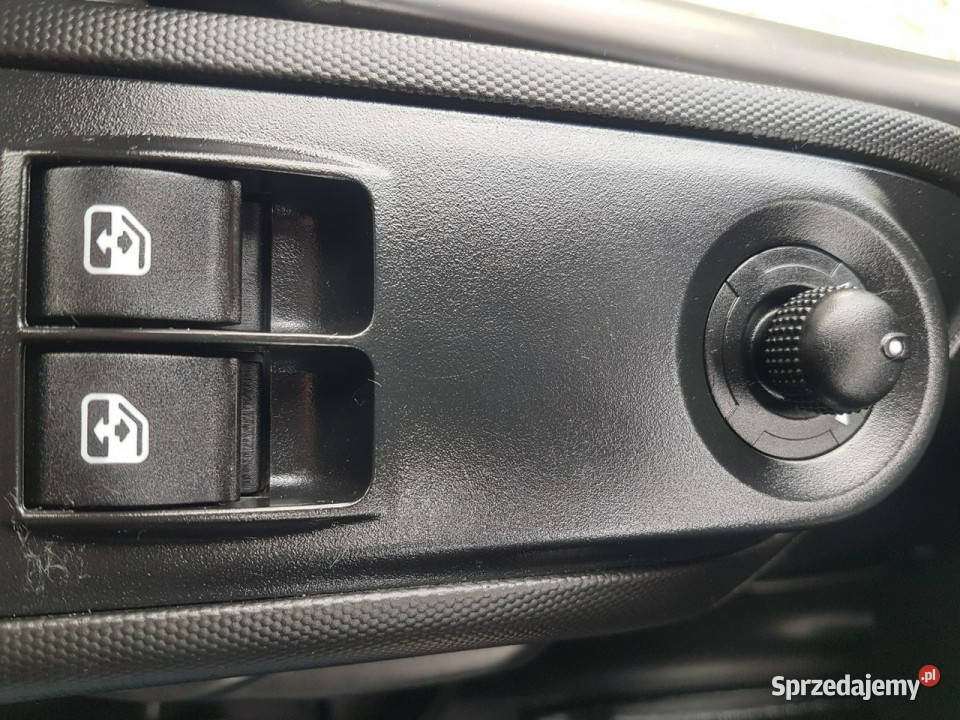 Iveco Daily KONTENER NISKOPODŁOGOWY 443x223x242 manualna Poręba