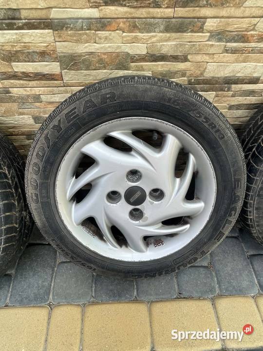 13 SEICENTO ALUFELGI OPONY Mokre sprzedam