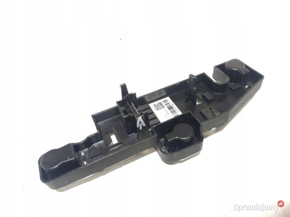 Dacia Logan I SEDAN 04 LISTWA ŻARÓWKOWA TYŁ LEWY świętokrzyskie Skarżysko-Kamienna sprzedam