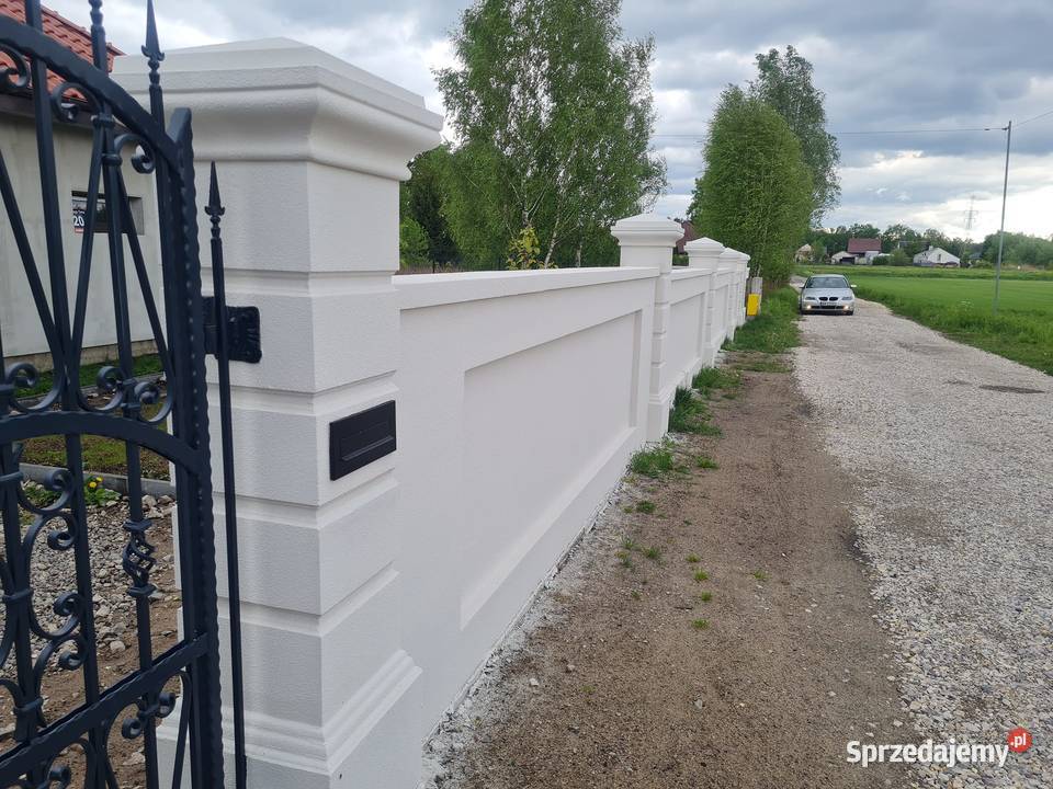 Ogrodzenia DworkoweSłupkiMurki Betonowe Stylowe Wrocław