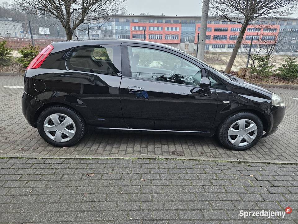 FIATA PUNTO 14 16V 95 LPG 3D Czarny Grande Punto Częstochowa sprzedam