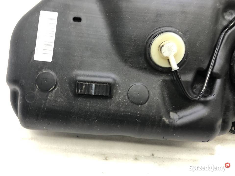 BAK PALIWA 8V519002AA FORD FIESTA MK7 16TDCI 5D Zbiorniki