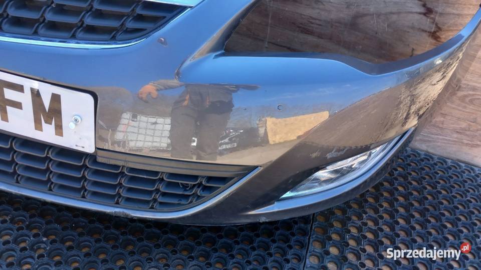 OPEL ASTRA J ZDERZAK PRZÓD Z177 HALOGEN Zbierkowo