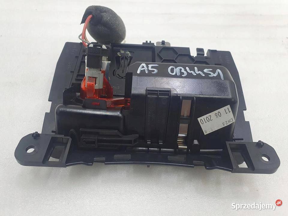 SCHOWEK POPIELNICZKA AUDI A5 20TFSI 8K0857951