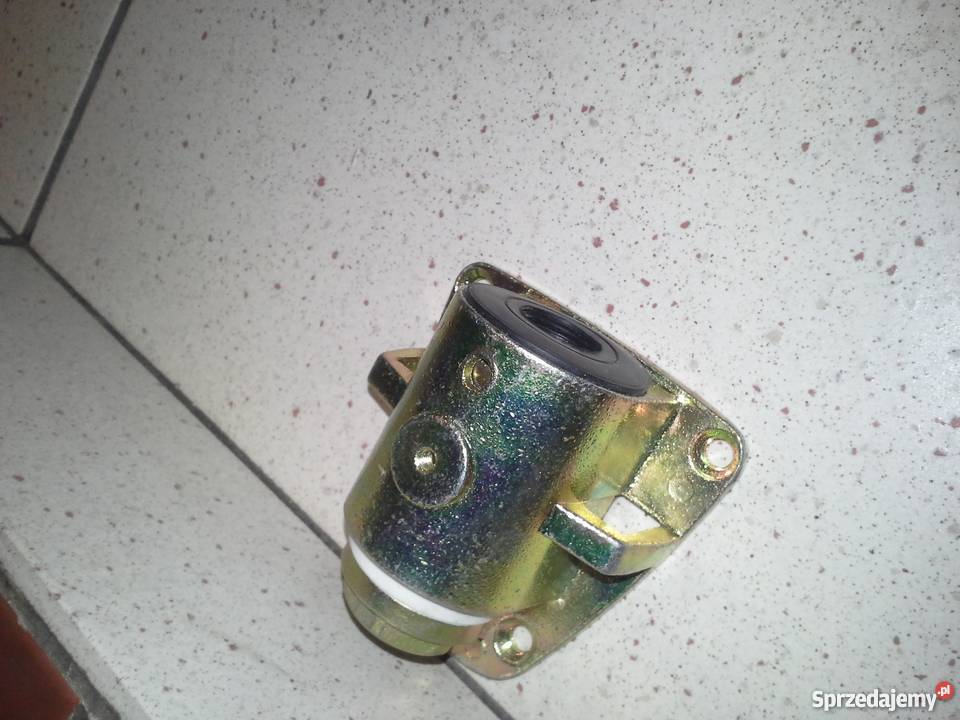 zawias uchwytu lusterka Mercedes 1834 1824 2534 Pozostałe Kłobuck