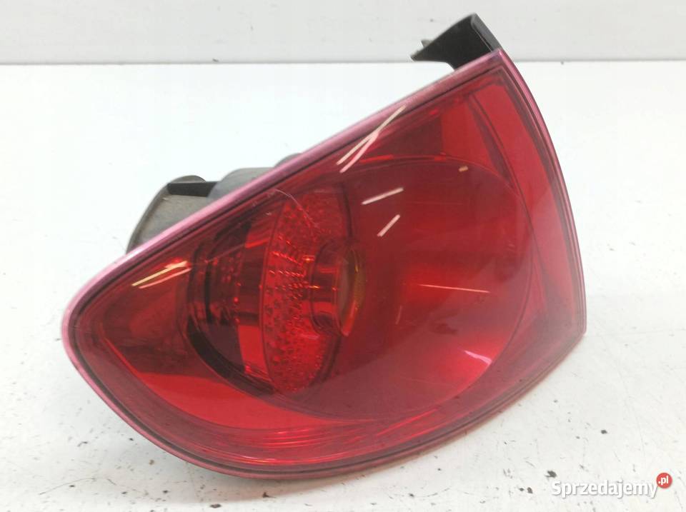 LAMPA TYŁ LEWA 5P0945095D 5P0945111 Seat Altea I