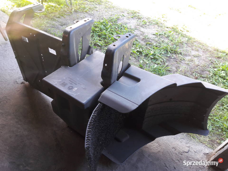 Mercedes Atego 822 błotniki stopnica skrzynka na Błotniki Galewice