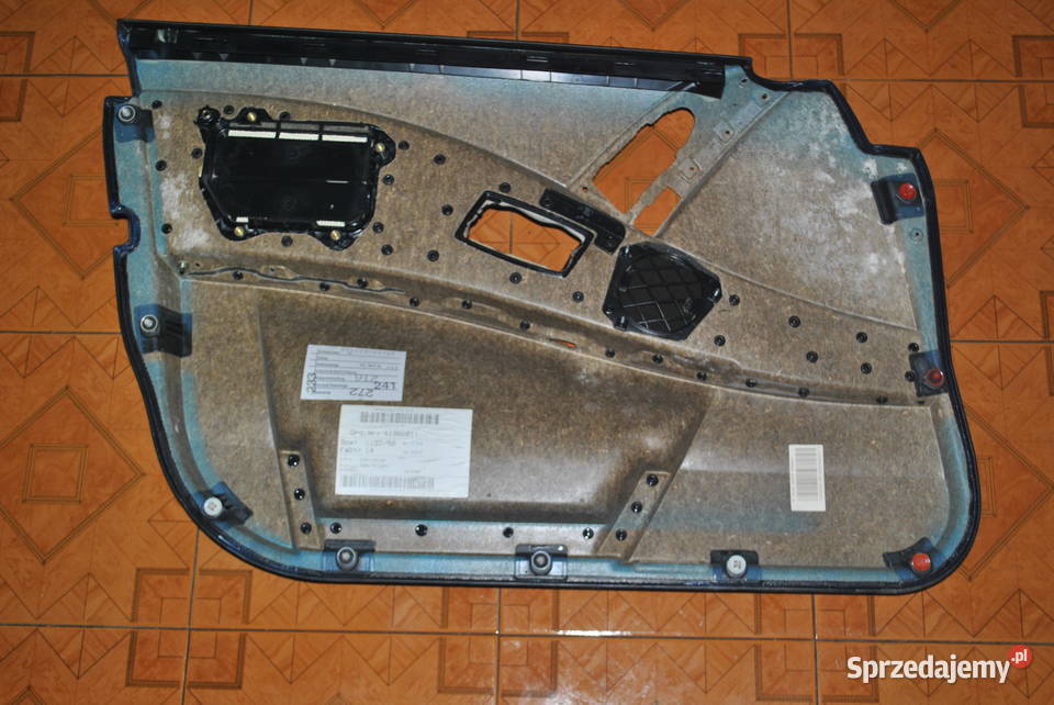 Poszycie drzwi prawy przód BMW E60 E61 CZARNA śląskie Poręba