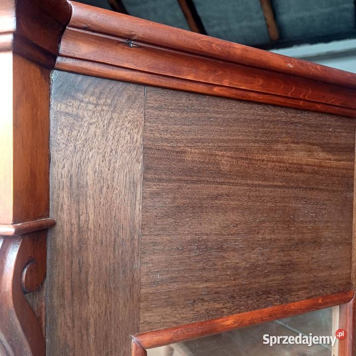 Unikatowa Biblioteka Witryna Ludwikowska z