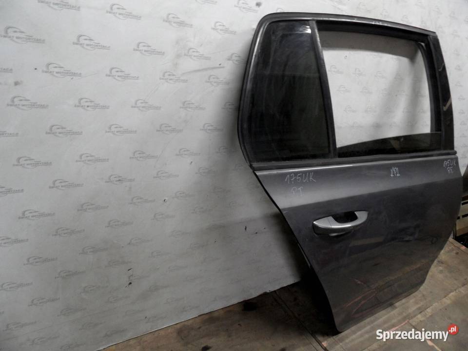 VW GOLF VI 10r drzwi prawy tył