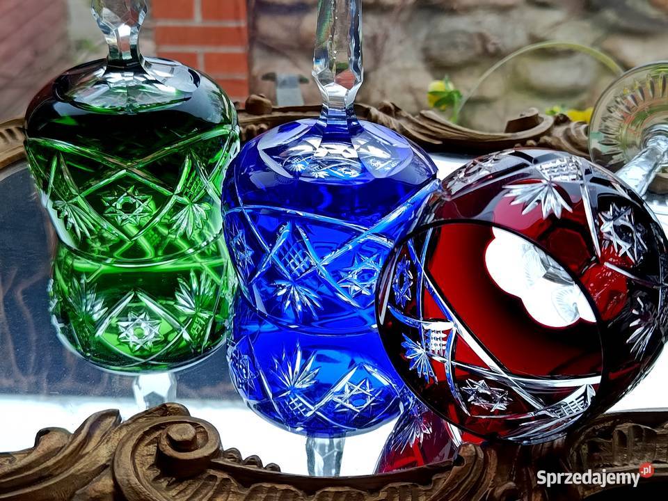 Piękne kieliszki kryształowe do wina Porcelana i szkło Porcelana i szkło Klenica