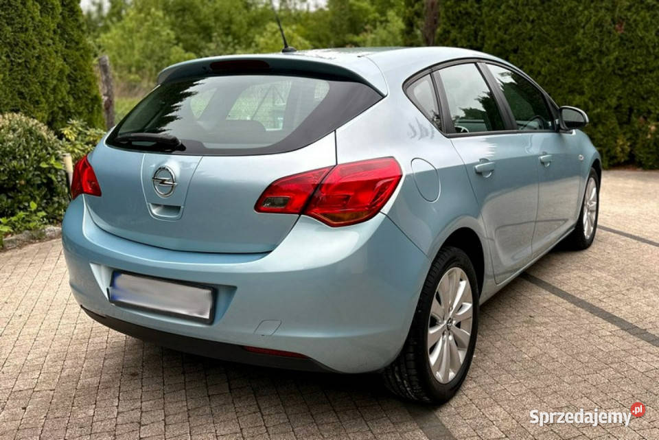 Opel Astra Opel Astra J 16i 115 MPI 5Drzwi Ładna Zarejestrowany w Polsce Astra Wrocław sprzedam