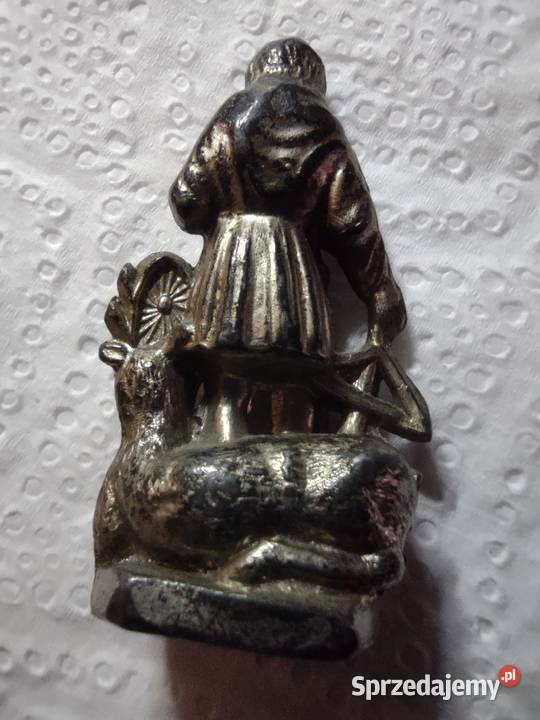 Stara figurka św Hubert jeleń z krzyżem wielkopolskie Gniezno