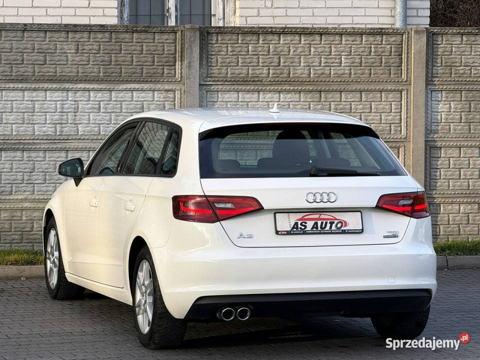 Audi A3 Sportback 20TDi światła do jazdy dziennej Węgrów