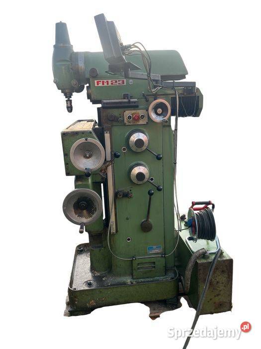 Frezarka uniwersalna WEMAS FM23 z odczytem