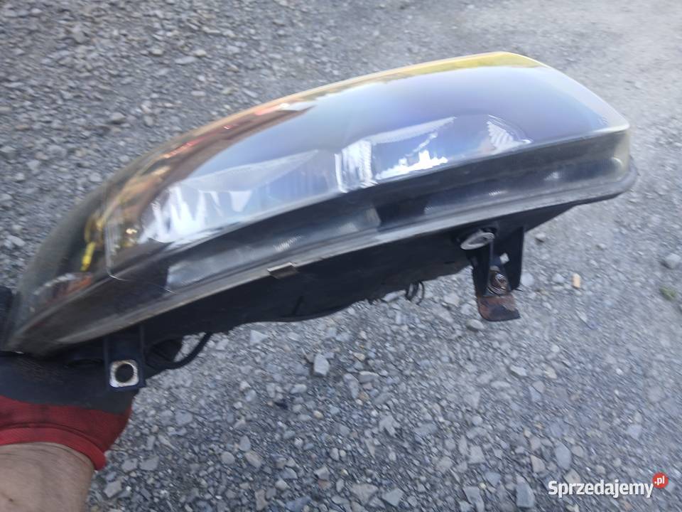 Lampa prawa przednia Seat Toledo II 2 Seat Leon Radłów