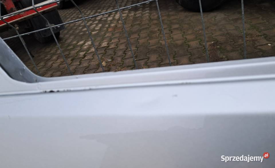 VW T5 MULTIVAN DRZWI