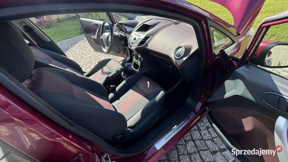 Ford Fiesta 125 Benz 82 z Niemiec TITANIUM dolnośląskie Strzegom