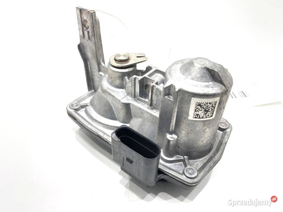 PRZEPUSTNICA WYDECHU SKODA SUPERB III 3Q0253691K Silniki i osprzęt