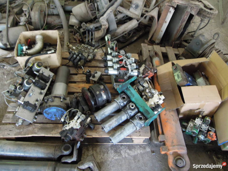 Siłowniki do śmieciarek i pojazdów komunalnych Pozostałe Nowiny sprzedam