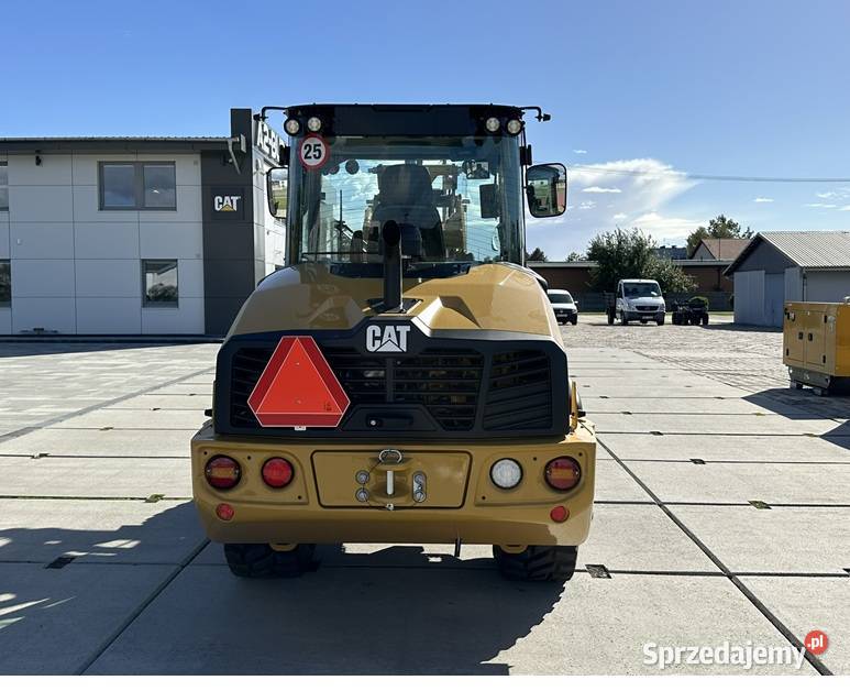 FABRYCZNIE NOWA ŁADOWARKA CATERPILLAR 906 Tuliszków