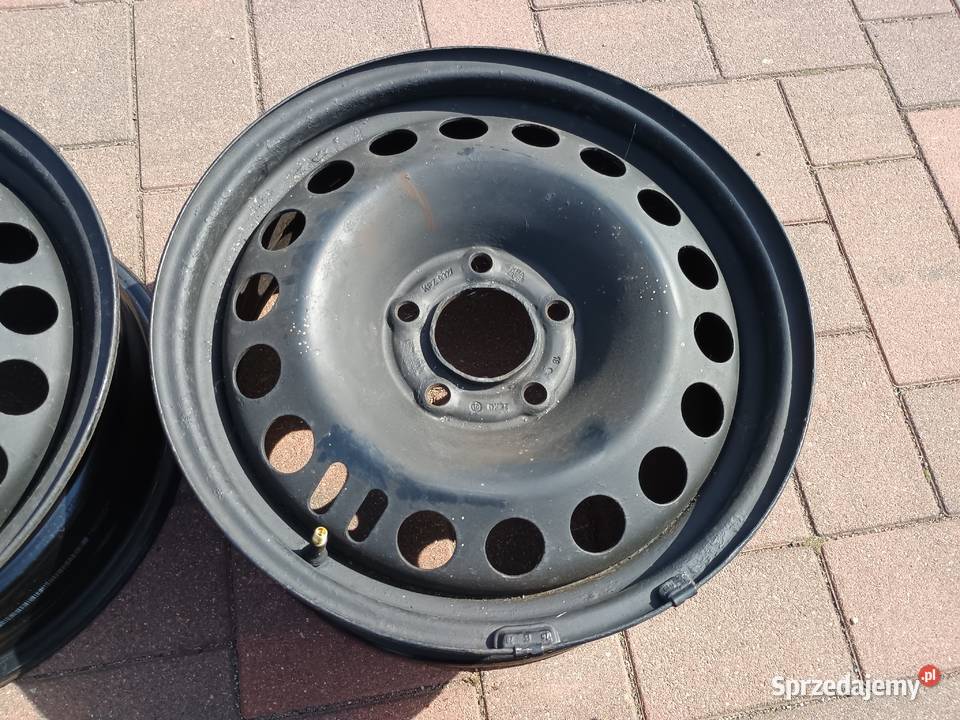 Felgi stalowe R16 Opel Zafira C Astra J 5x115 Witkowo sprzedam