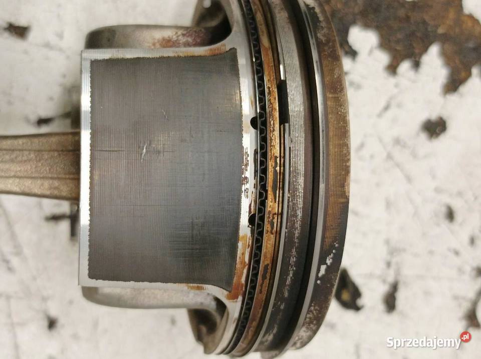 TŁOK KORBOWÓD 83P35 20 CGI 45 AMG 421 Rok produkcji 2021