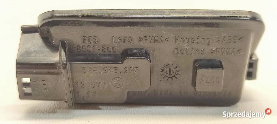 VW TIGUAN II LAMPKA LUSTERKA PRAWA 5NA945292 Części samochodowe