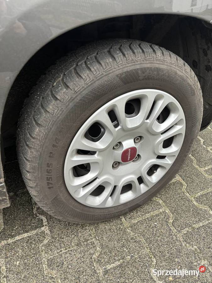 Opony letnie i zimowe 2 komplety Motoryzacja Sowiny