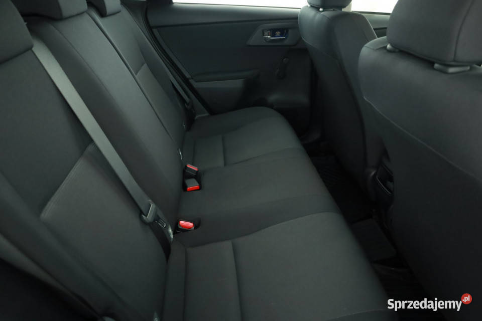 Toyota Auris Hybrid isofix Piaseczno