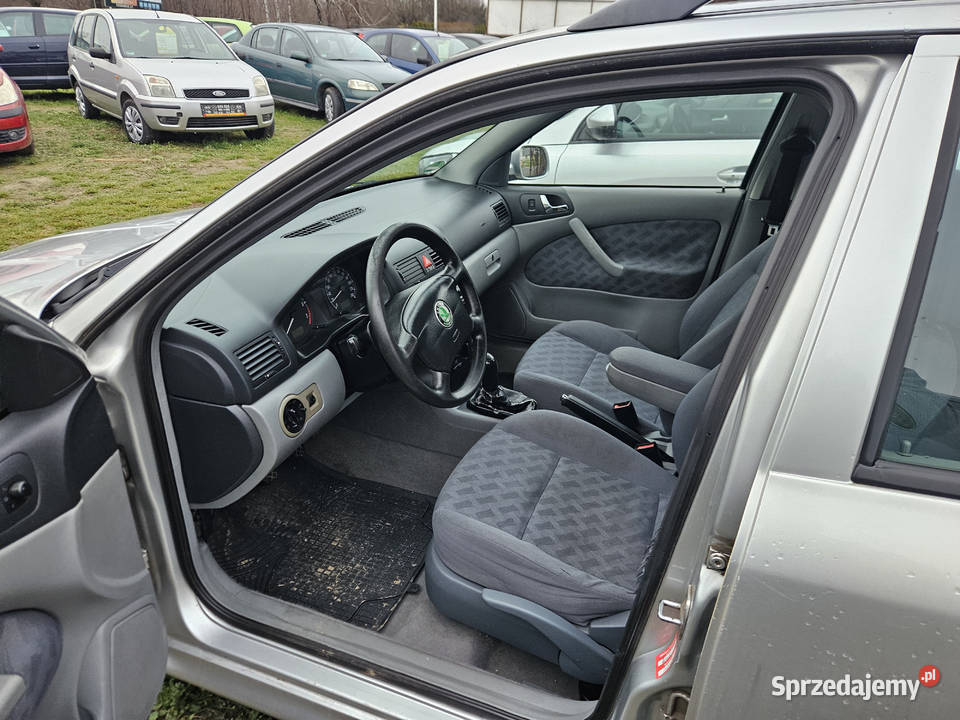 Skoda Octavia 16 benzynkaklima Octavia Lublin sprzedam