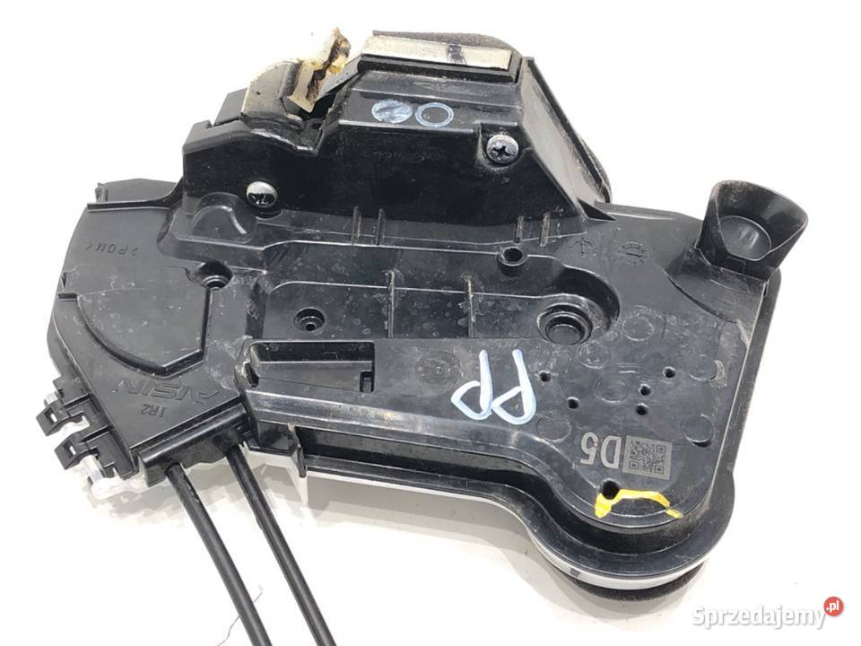 ZAMEK DRZWI PRAWY PRZÓD TOYOTA COROLLA E21 sprzedam