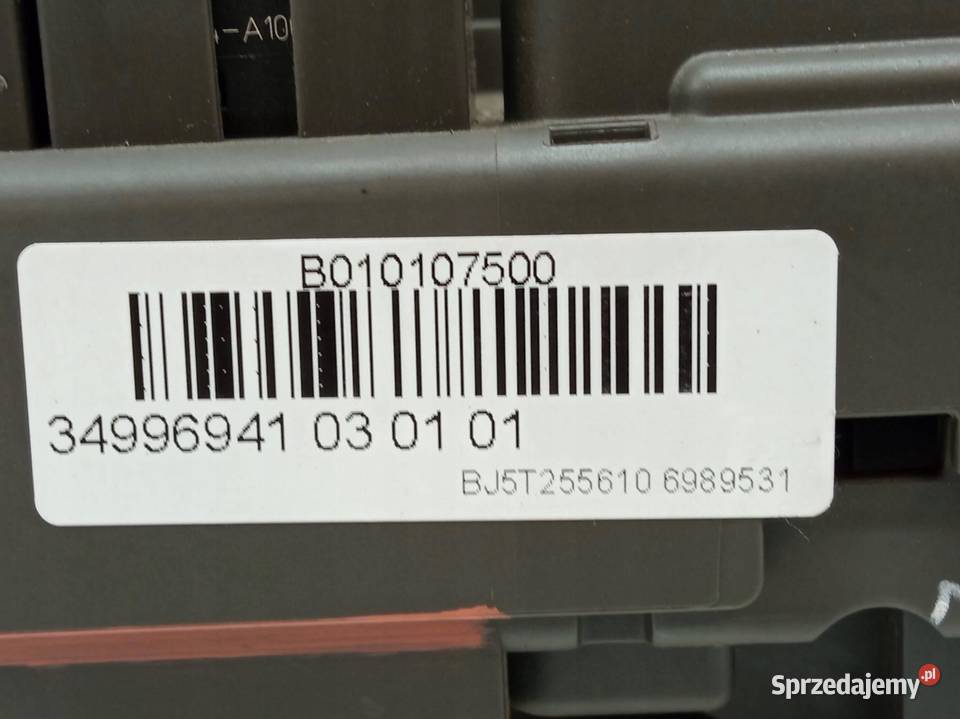 SKRZYNKA BEZPIECZNIKÓW 6976384 518967010C Bmw X6