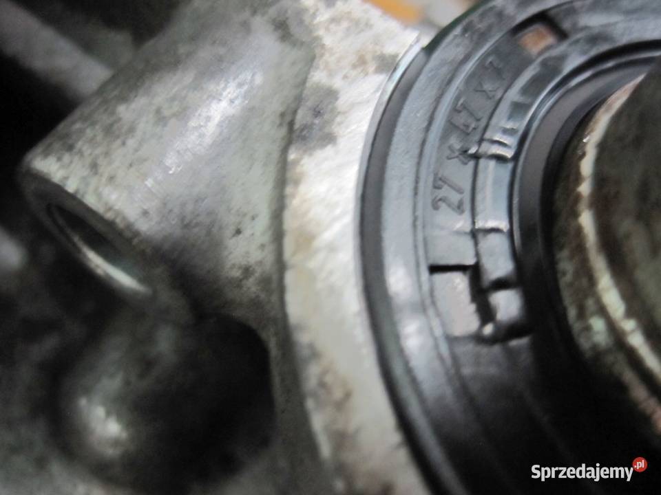 Ford FOCUS 16 TDCI 10r G8DD 110 166 pokrywa Kielce