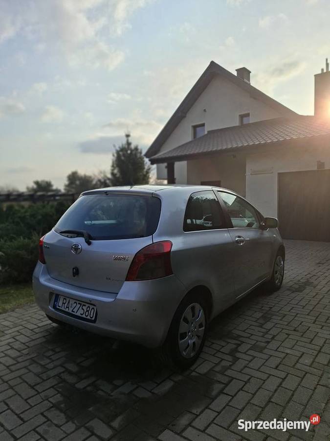 Toyota Yaris 10 benzyna 2006 do uzgodnienia 2/3 lubelskie Lublin sprzedam