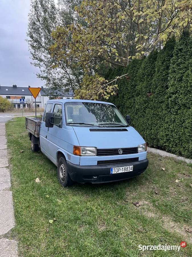 syndyk sprzeda samochód Rok produkcji 2003 Volkswagen Lublin