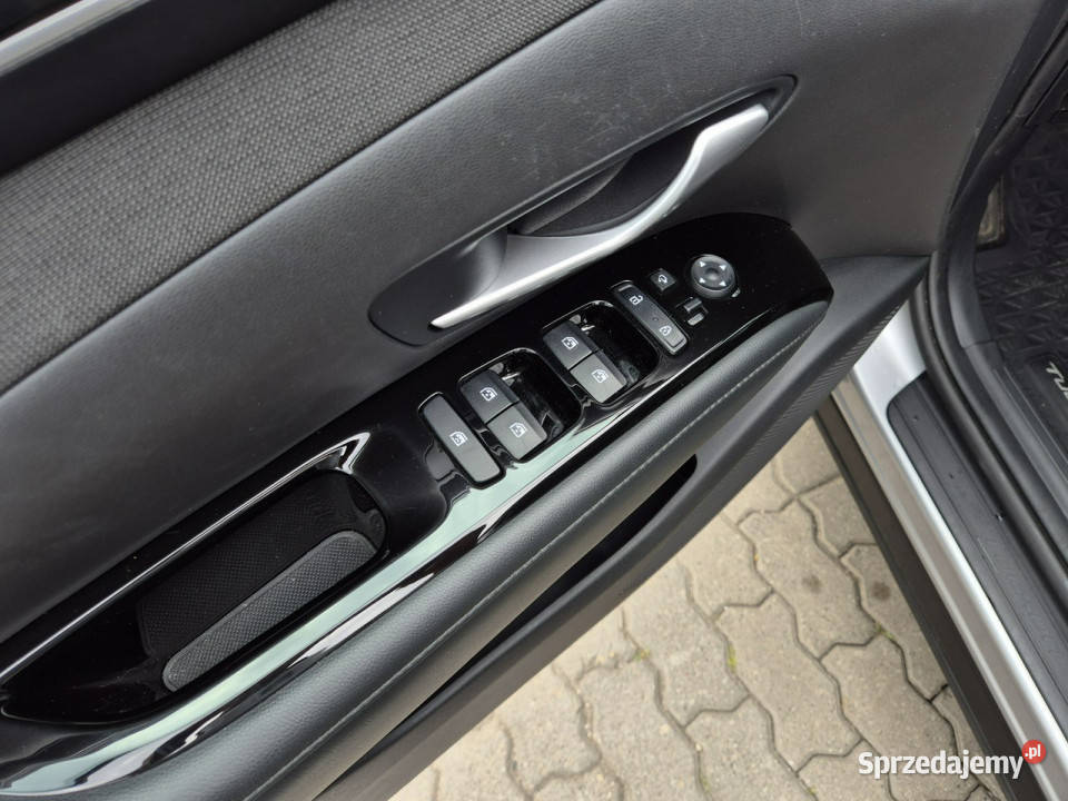 Hyundai Tucson 16 TGDI 150 2WD 6 MT WersjaSmart światła do jazdy dziennej