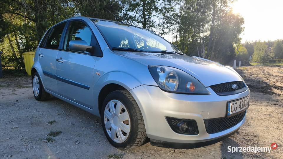 Ford fiesta mk6 gniazdo AUX Fiesta Mały Rudnik